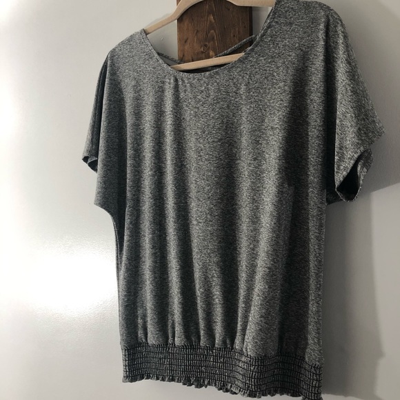 Apt. 9 Tops - 📦 5/$20 Short sleeve tee by Apt 9 size medium